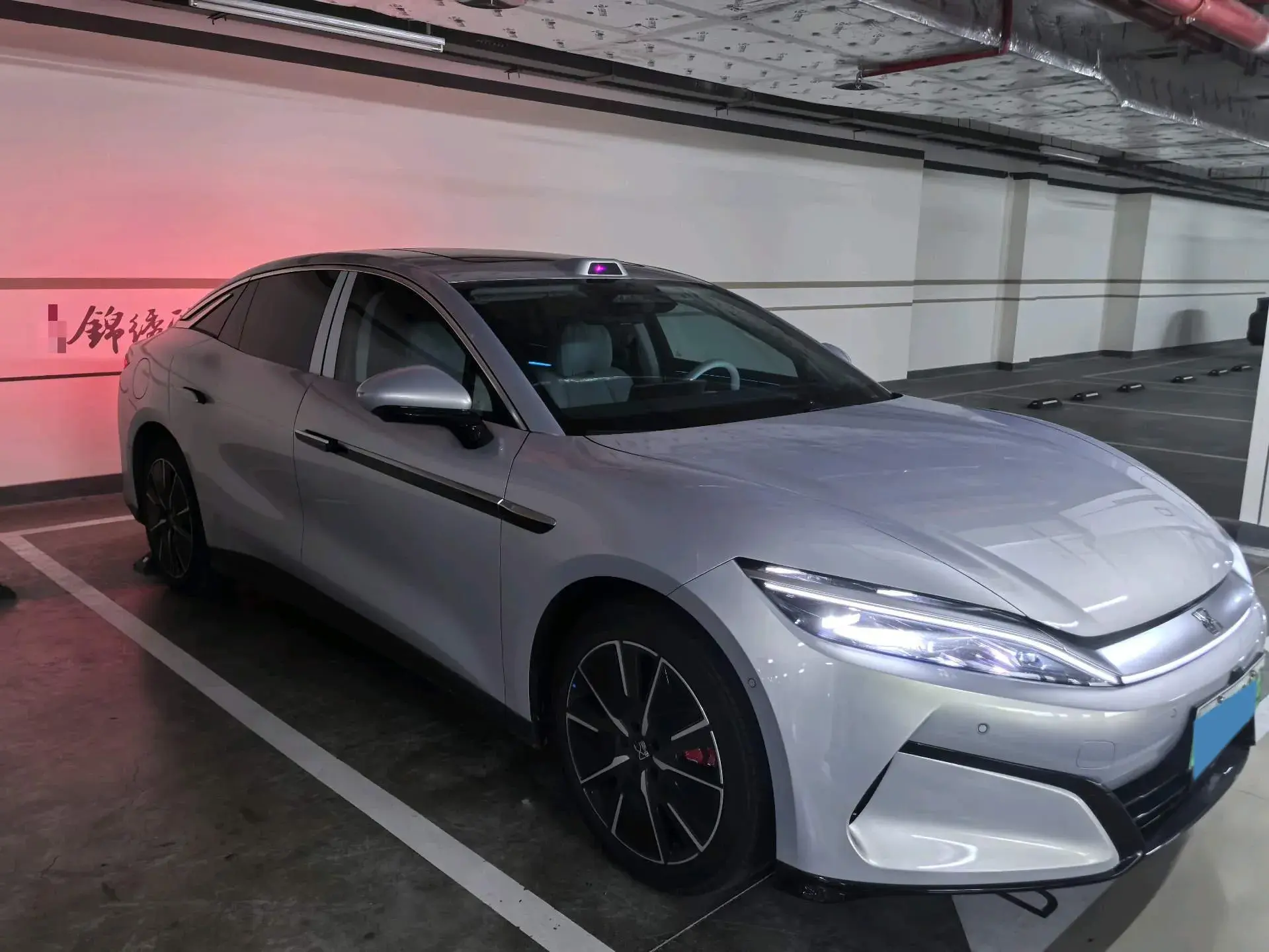 2025 BYD HANL thumbnail 4