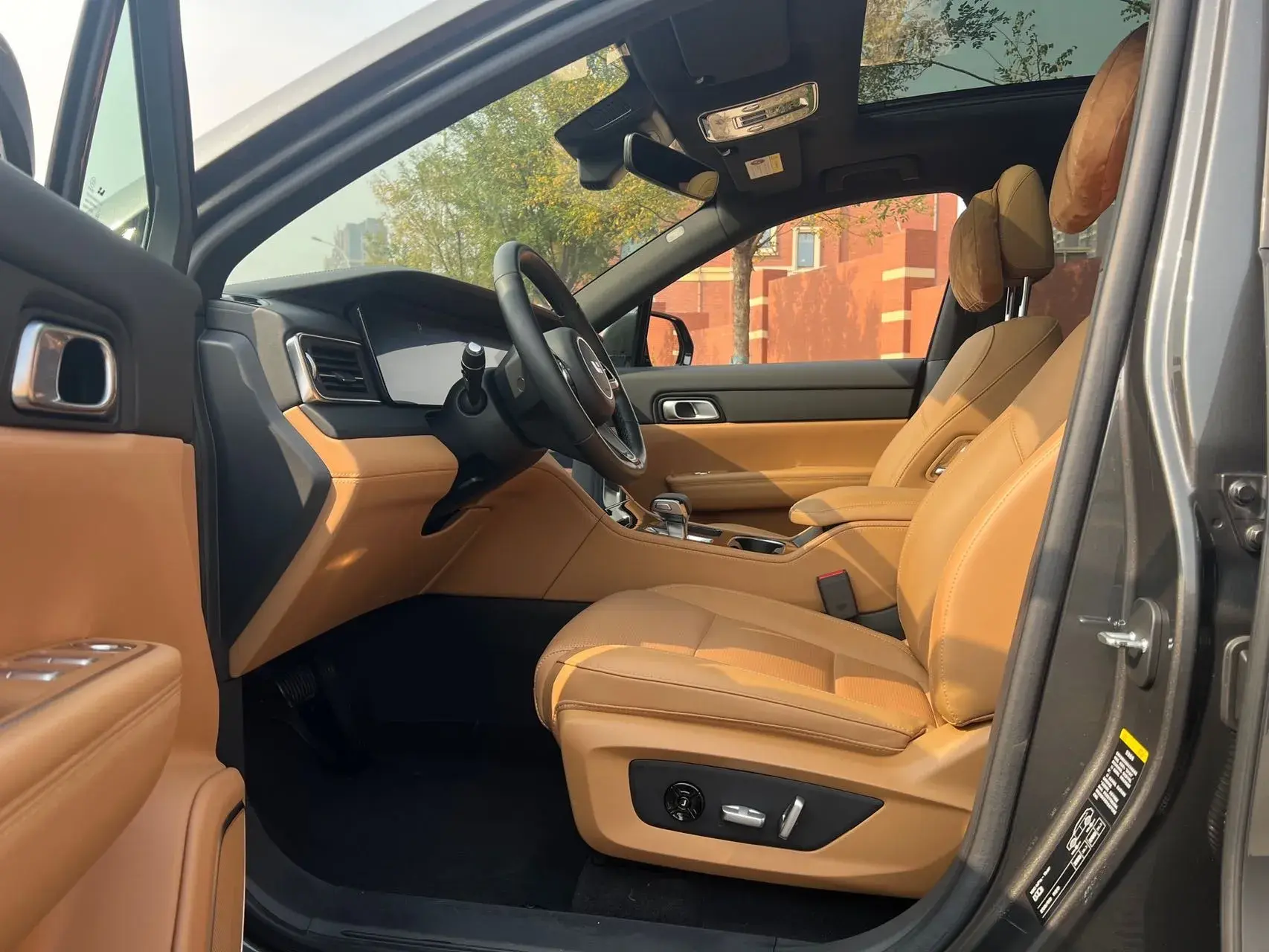 2021 LI ONE thumbnail 4