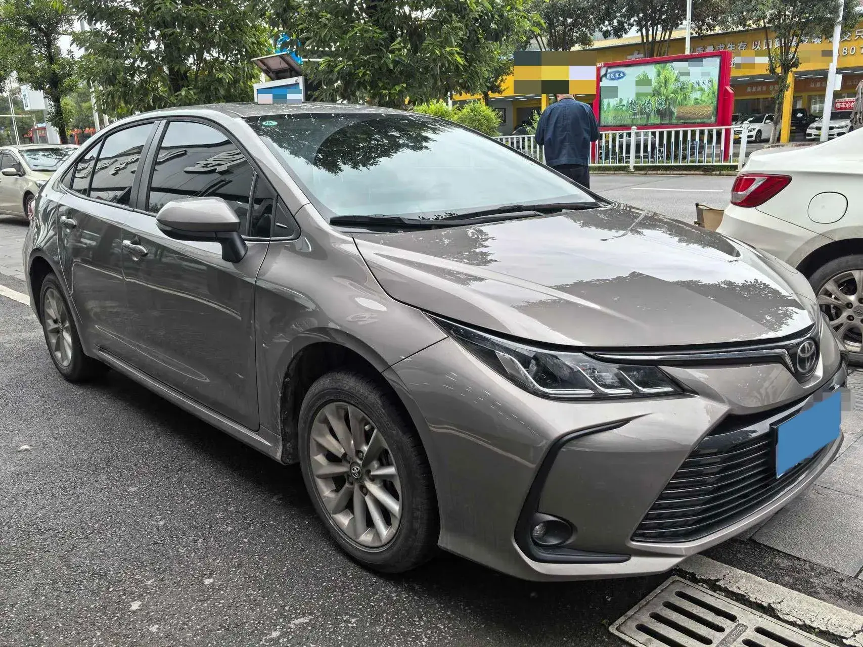 2021 TOYOTA COROLLA thumbnail 3