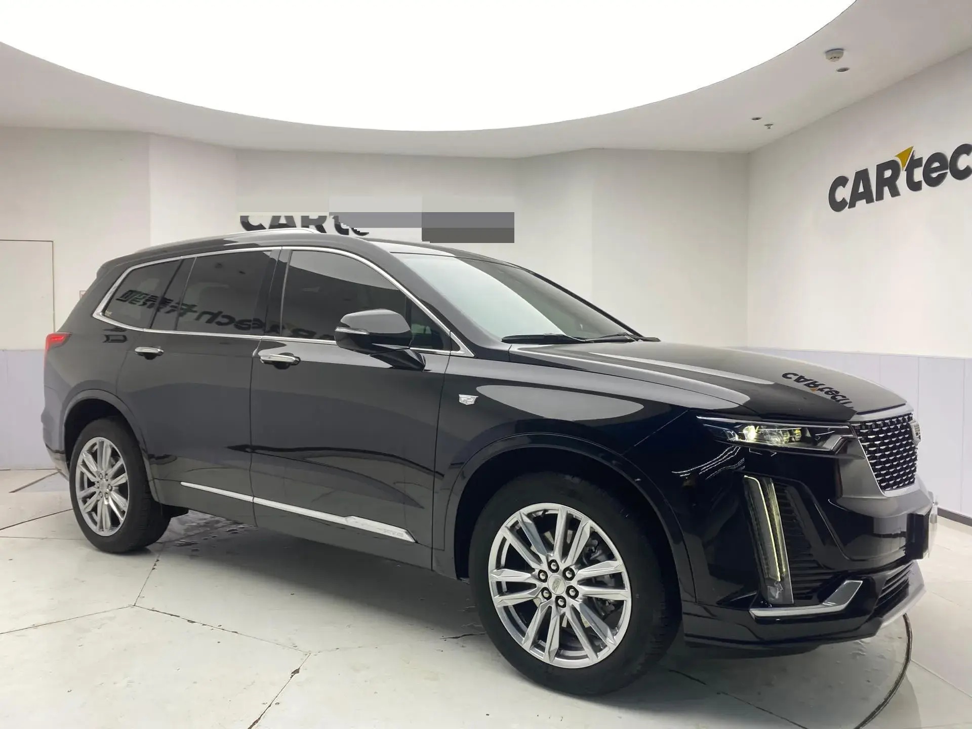 2022 CADILLAC XT6 thumbnail 2