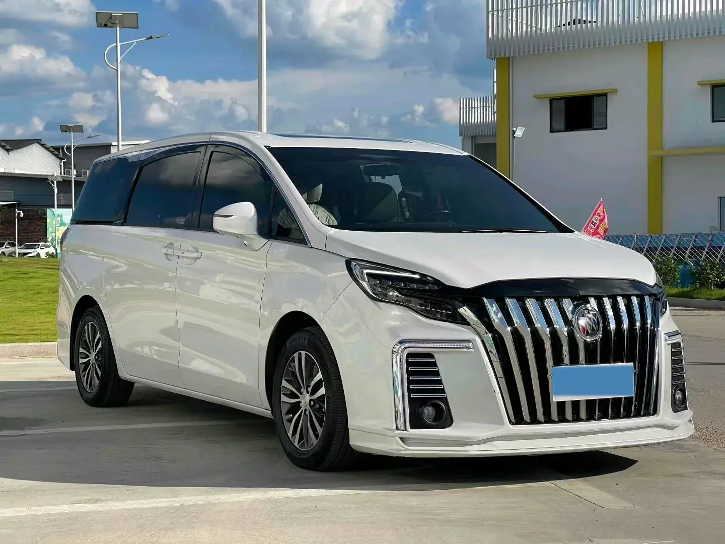 2021 BUICK GL8 thumbnail 3