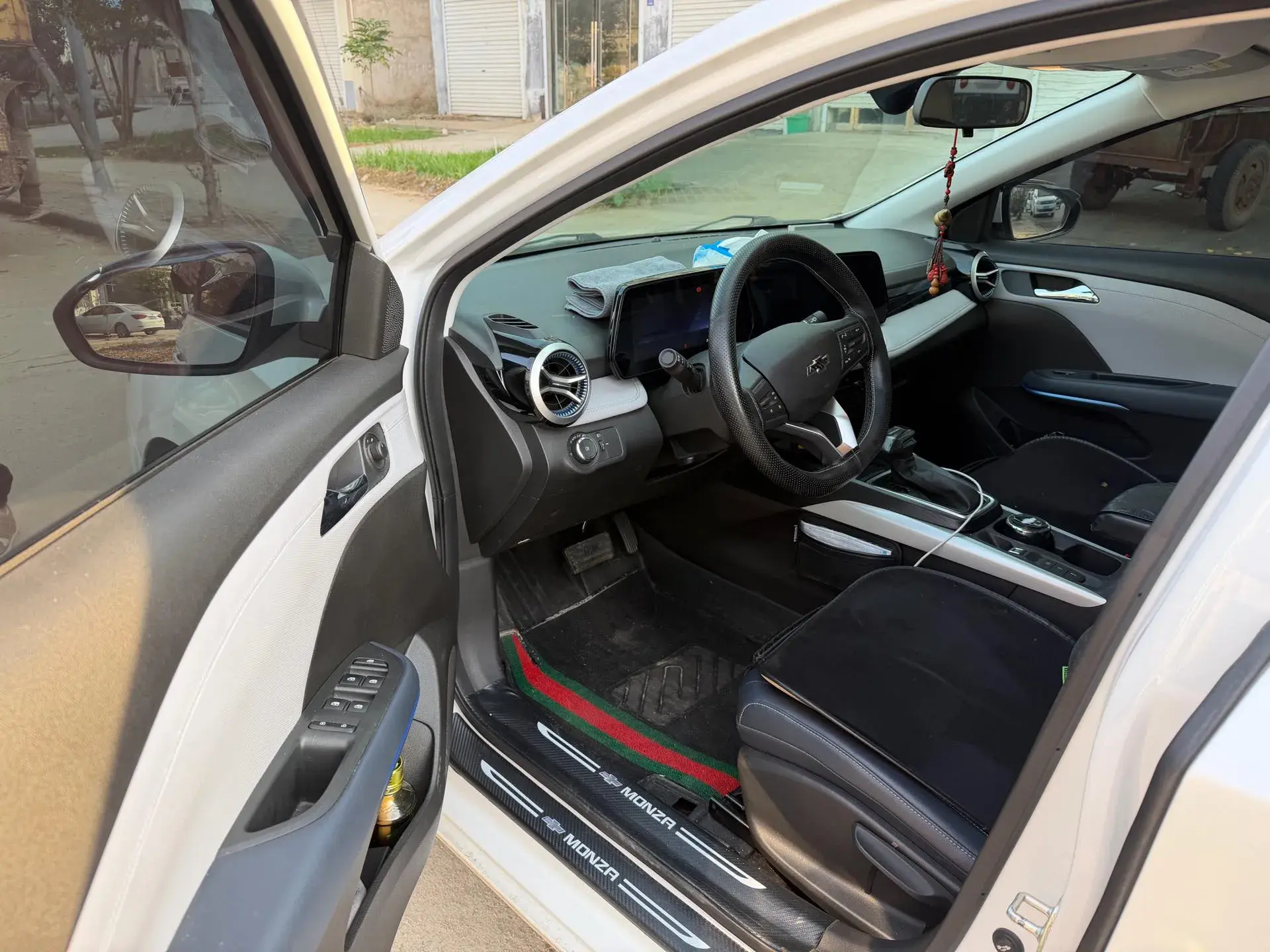 2023 CHEVROLET MONZA thumbnail 4