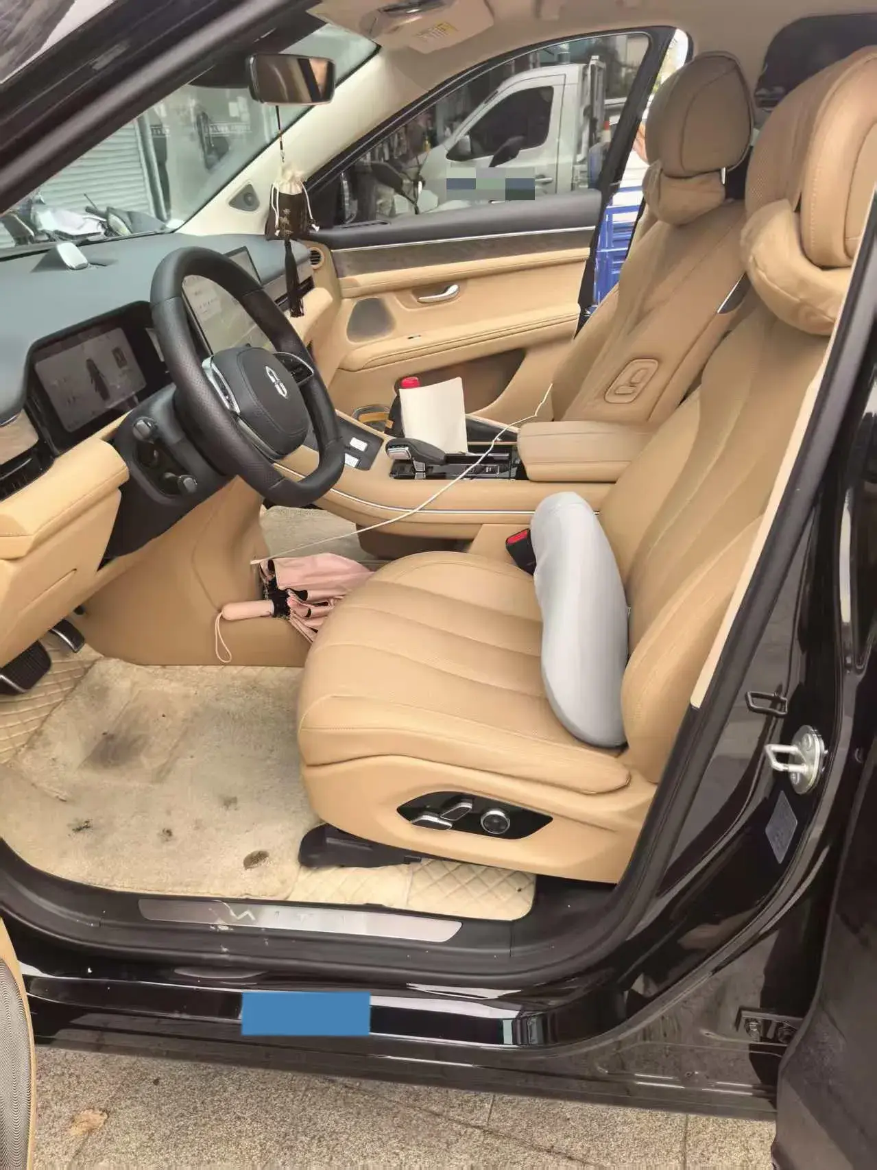 2022 AITO AITO thumbnail 3