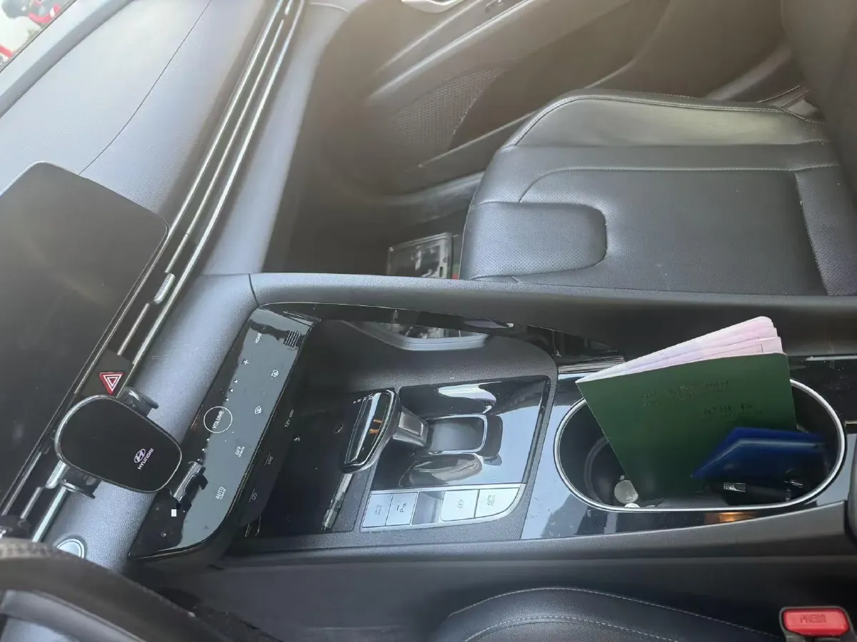 2022 Hyundai Elantra 1.5L 115HP L4 CVT,autocango,china used car exporter,china ev exporter,chinese used car exporter,chinese used ev exporter