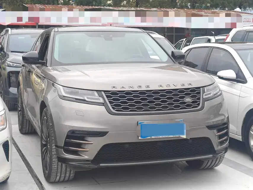 2018 LAND ROVER thumbnail 3