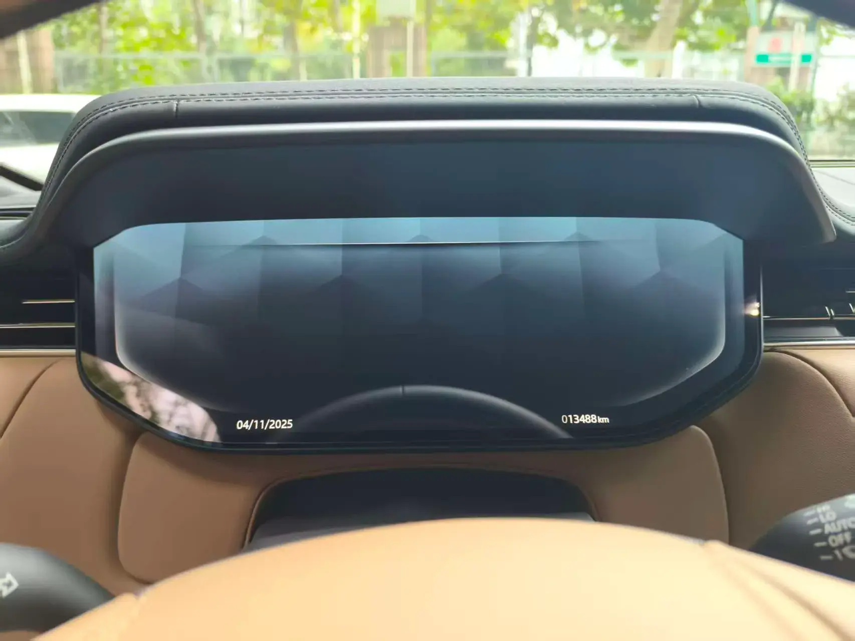 2025 LAND ROVER thumbnail 2