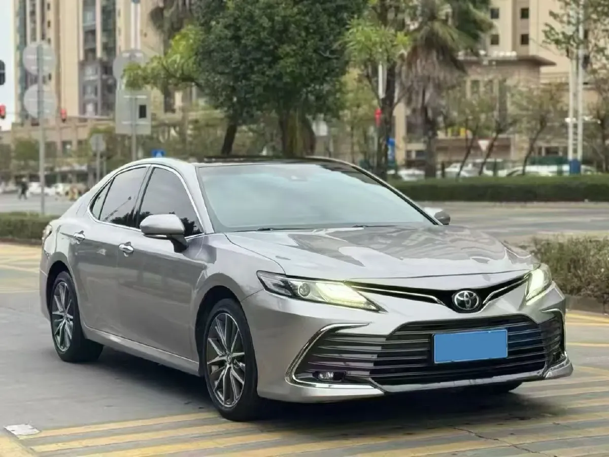 2021 Toyota Camry 2.5L 209HP L4 8AT,autocango,china used car exporter,china ev exporter,chinese used car exporter,chinese used ev exporter