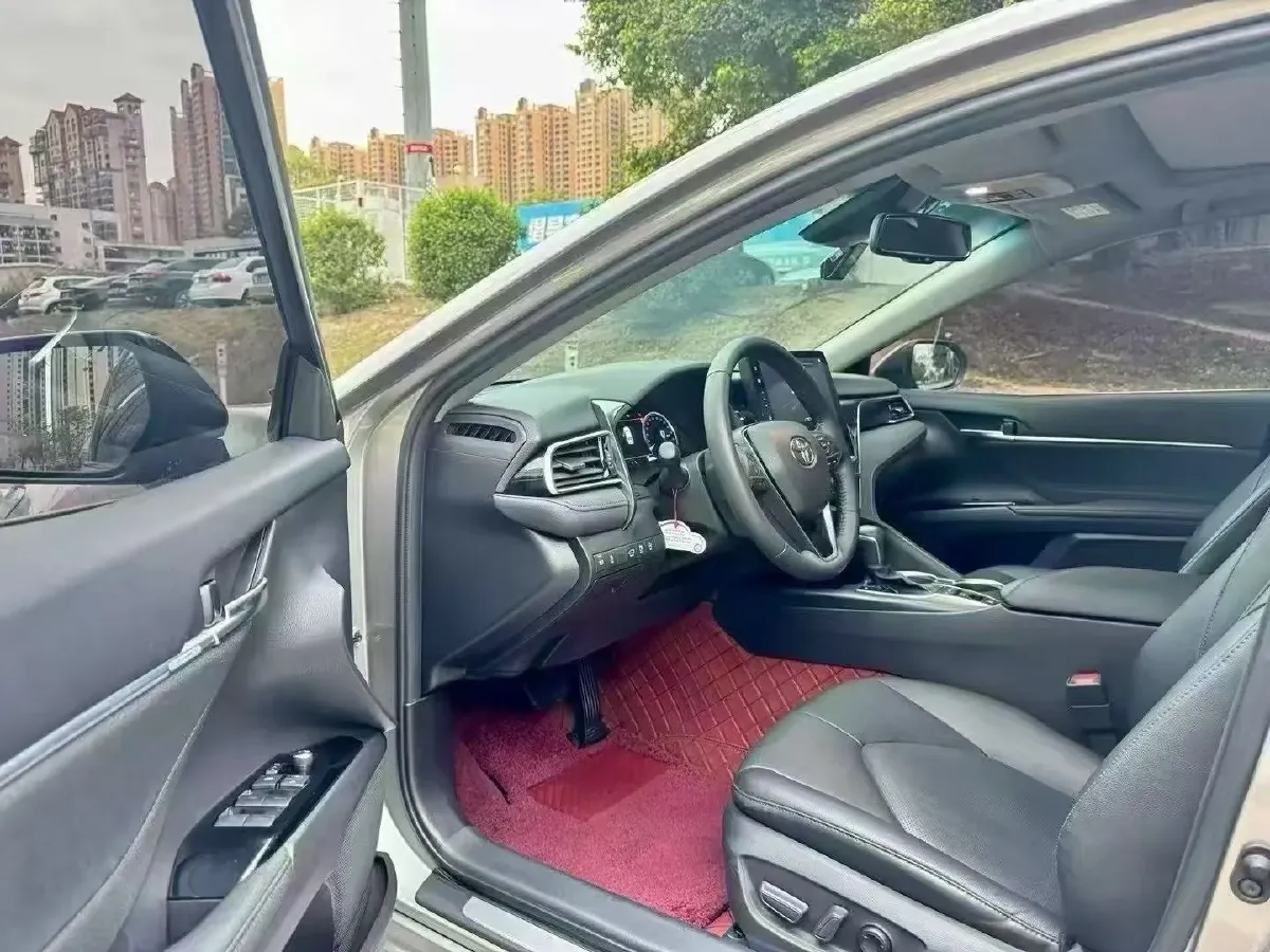 2021 Toyota Camry 2.5L 209HP L4 8AT,autocango,china used car exporter,china ev exporter,chinese used car exporter,chinese used ev exporter