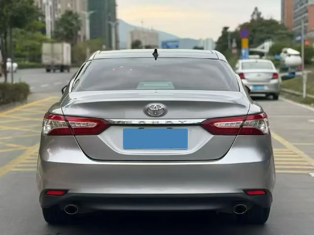 2021 Toyota Camry 2.5L 209HP L4 8AT,autocango,china used car exporter,china ev exporter,chinese used car exporter,chinese used ev exporter