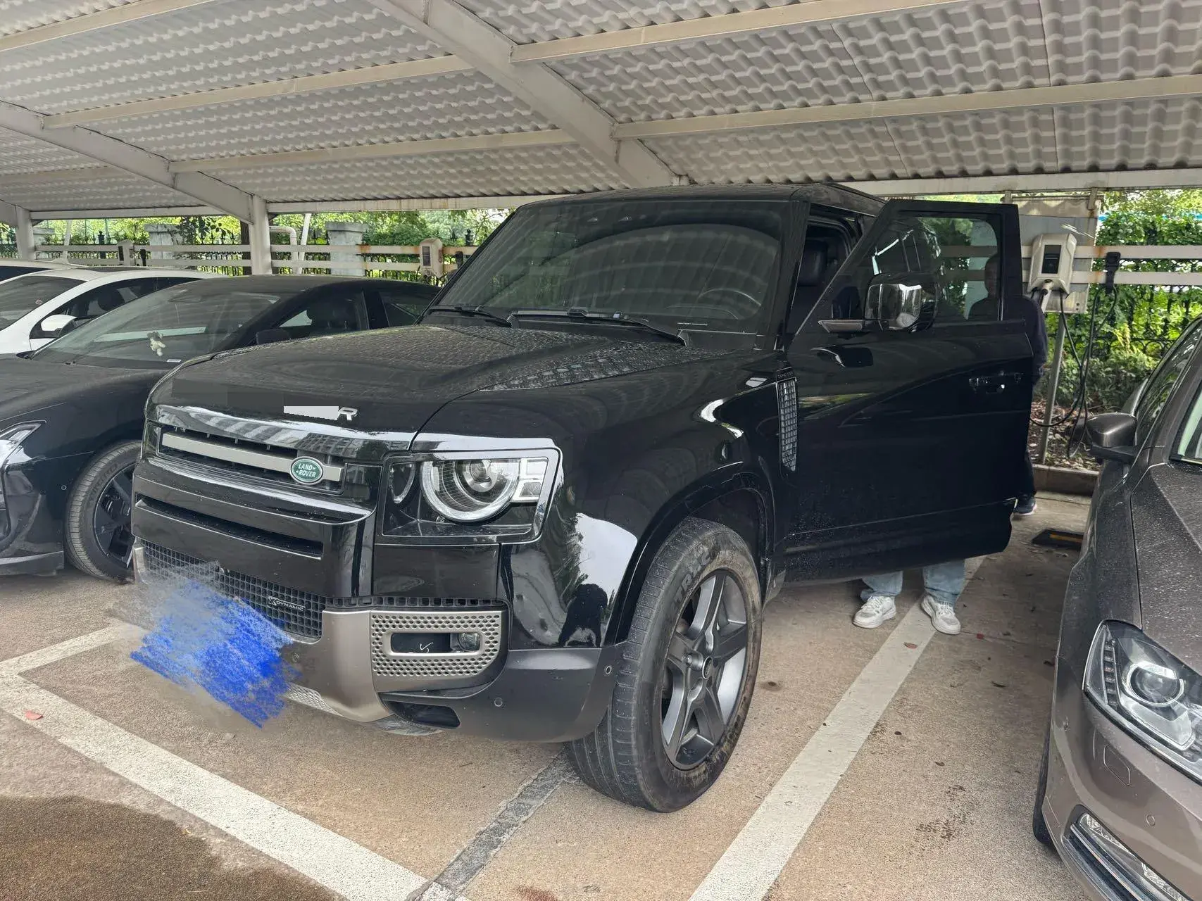 2022 LAND ROVER view 1