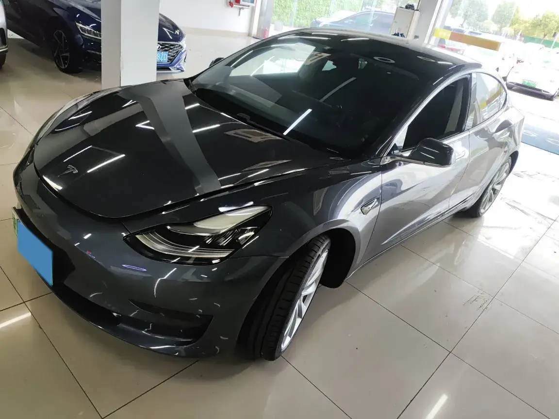 2019 TESLA MODEL view 1