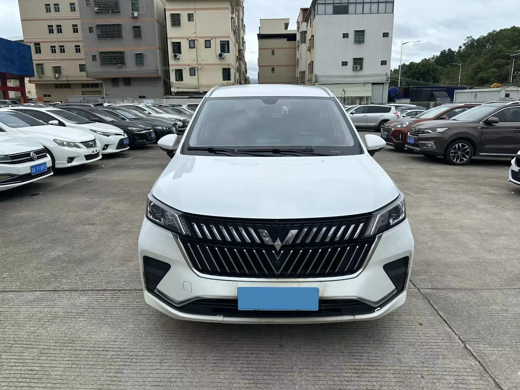 2022 WULING JIACHEN thumbnail 2