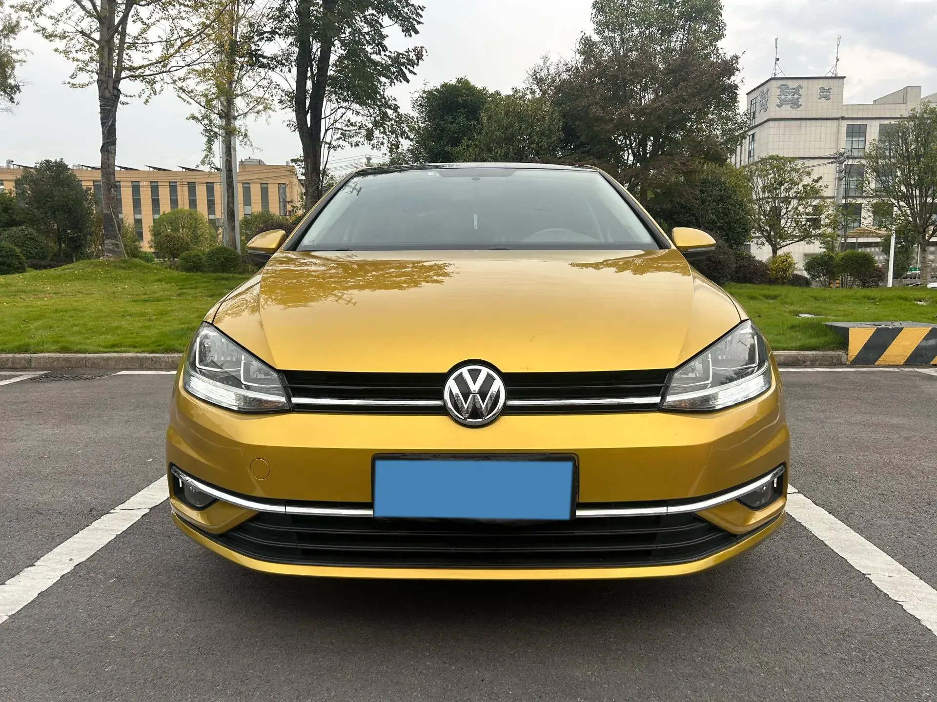 2018 VOLKSWAGEN GOLF thumbnail 2