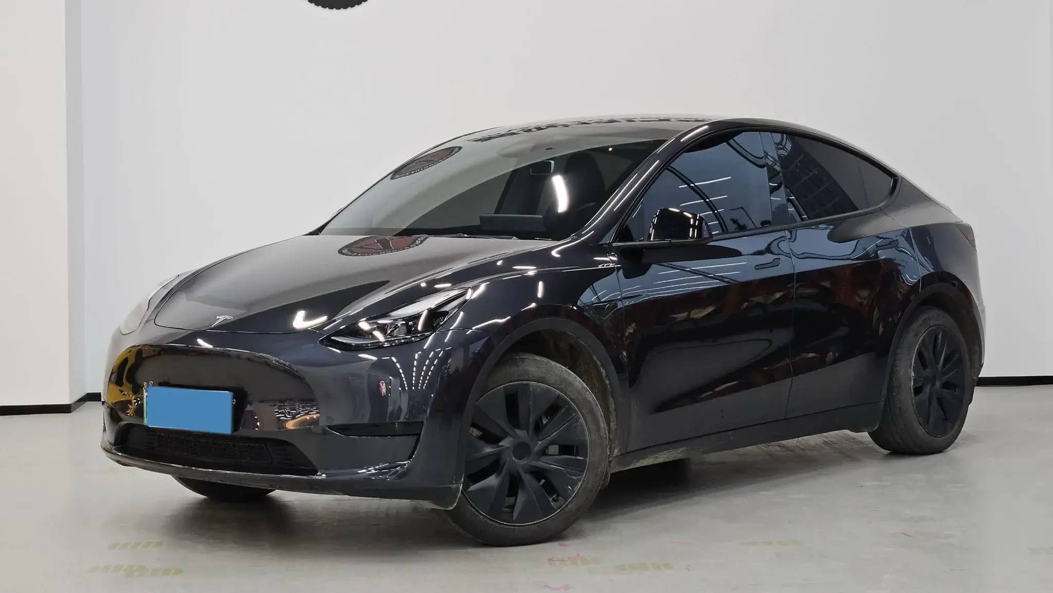 2024 TESLA MODEL view 1