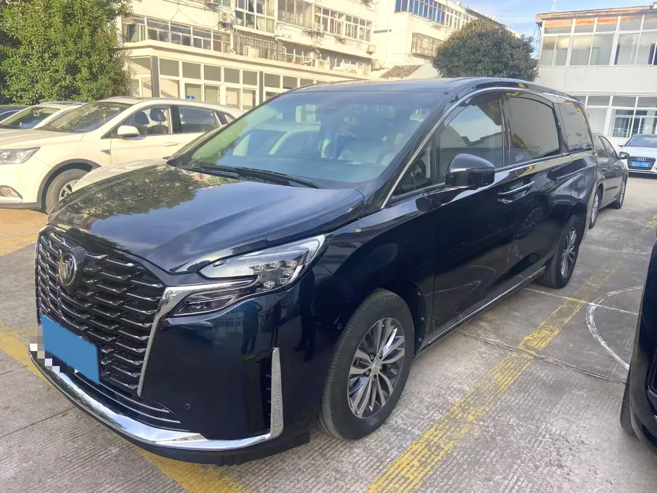 2022 BUICK GL8 view 1