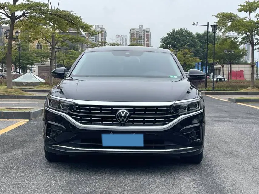 2023 Volkswagen Passat 2.0T 186HP L4 7DCT,autocango,china used car exporter,china ev exporter,chinese used car exporter,chinese used ev exporter