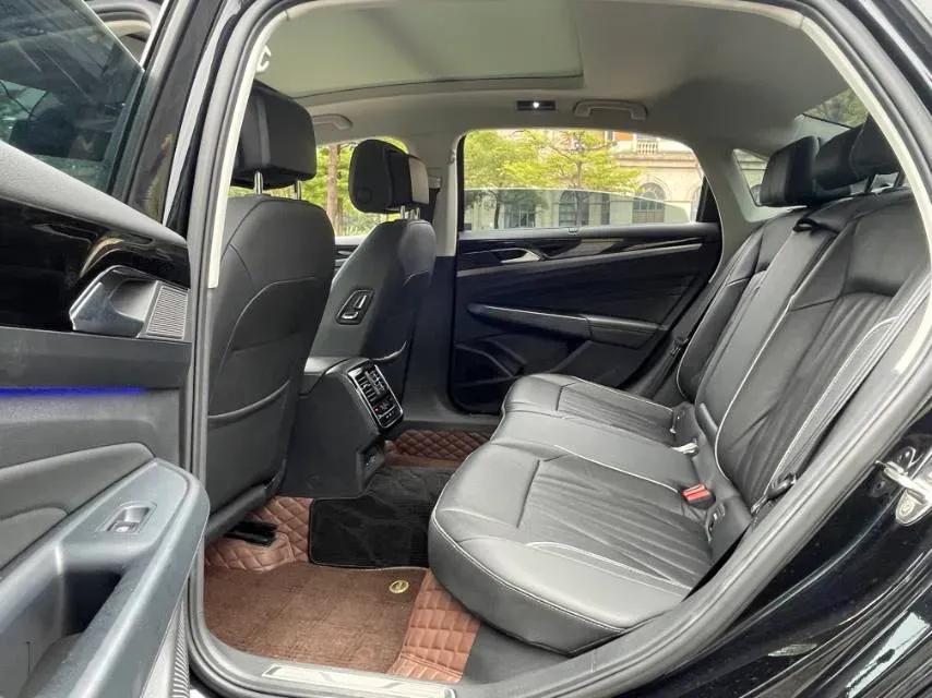 2023 Volkswagen Passat 2.0T 186HP L4 7DCT,autocango,china used car exporter,china ev exporter,chinese used car exporter,chinese used ev exporter