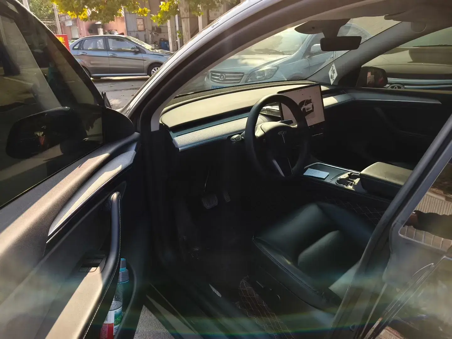 2024 TESLA MODEL thumbnail 3