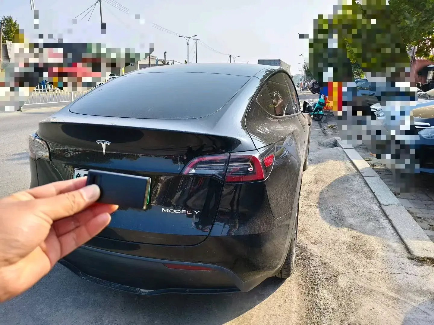 2024 TESLA MODEL thumbnail 2