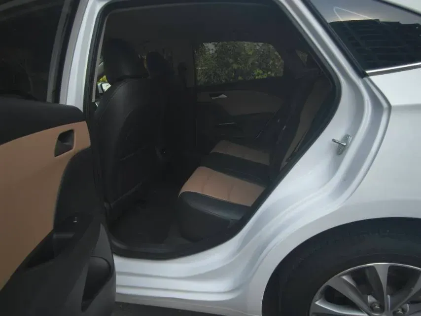 2020 Chevrolet Monza 1.5L 113HP L4 6AT,autocango,china used car exporter,china ev exporter,chinese used car exporter,chinese used ev exporter