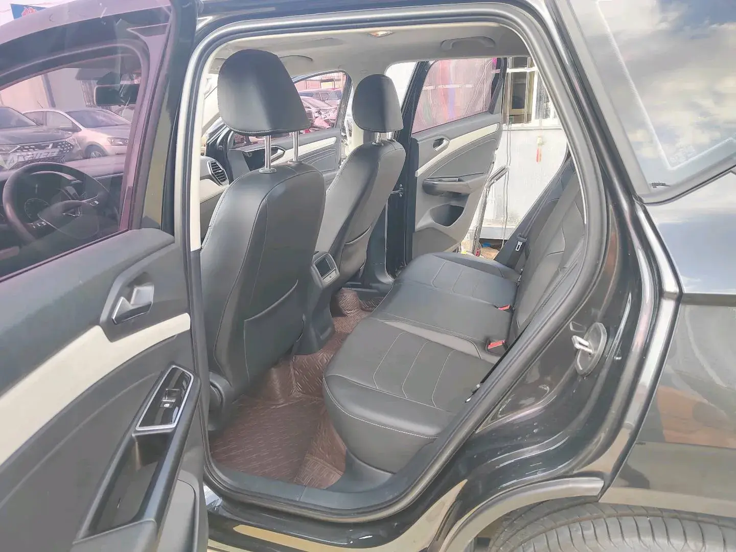 2022 JETTA VS5 thumbnail 3