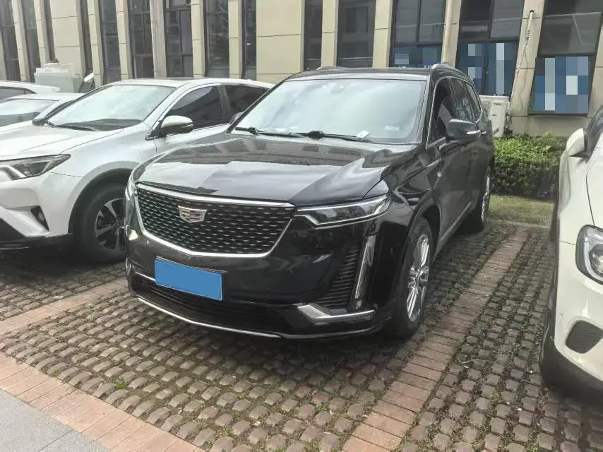 2022 CADILLAC XT6 view 1