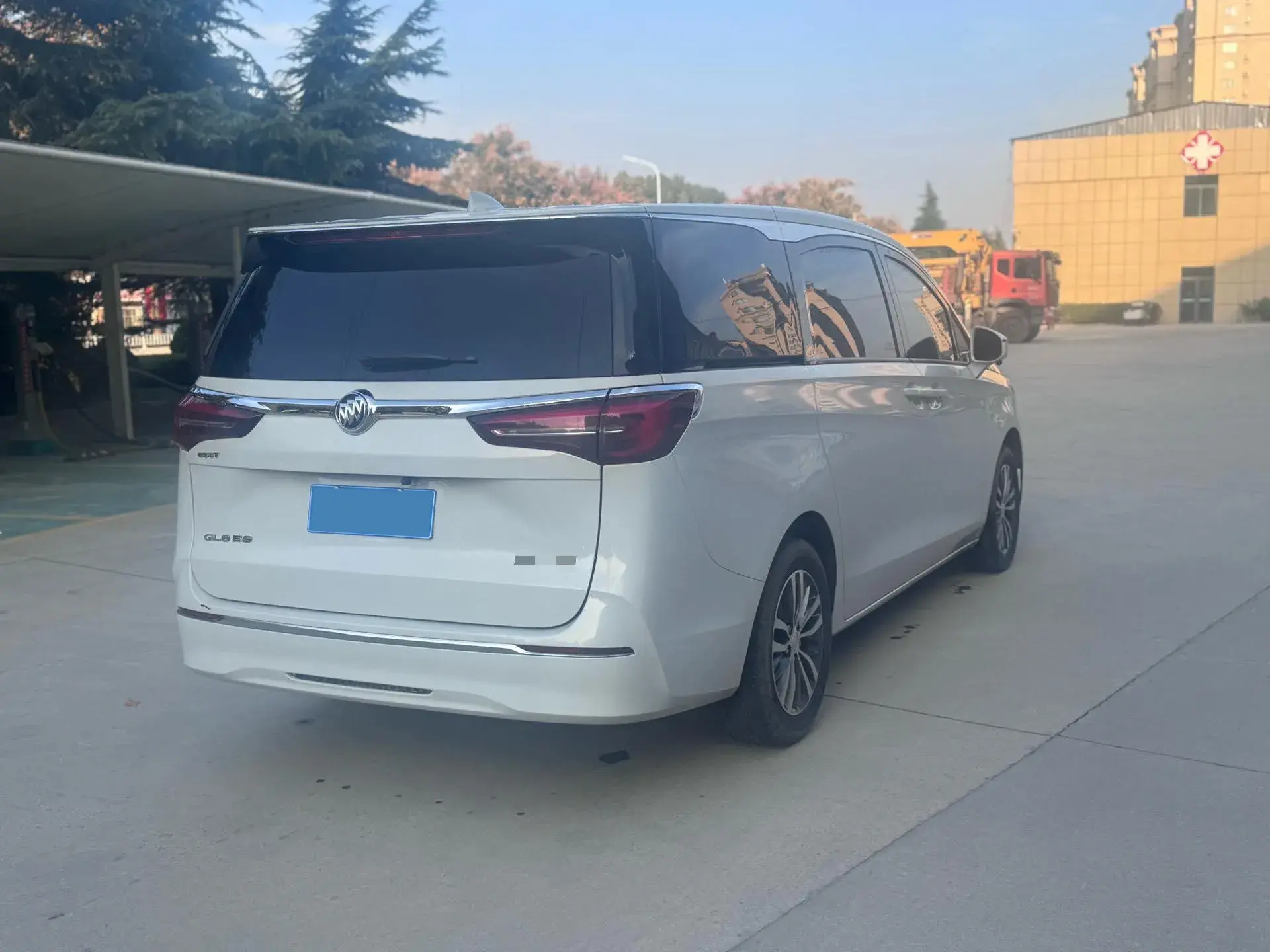 2022 BUICK GL8 thumbnail 3