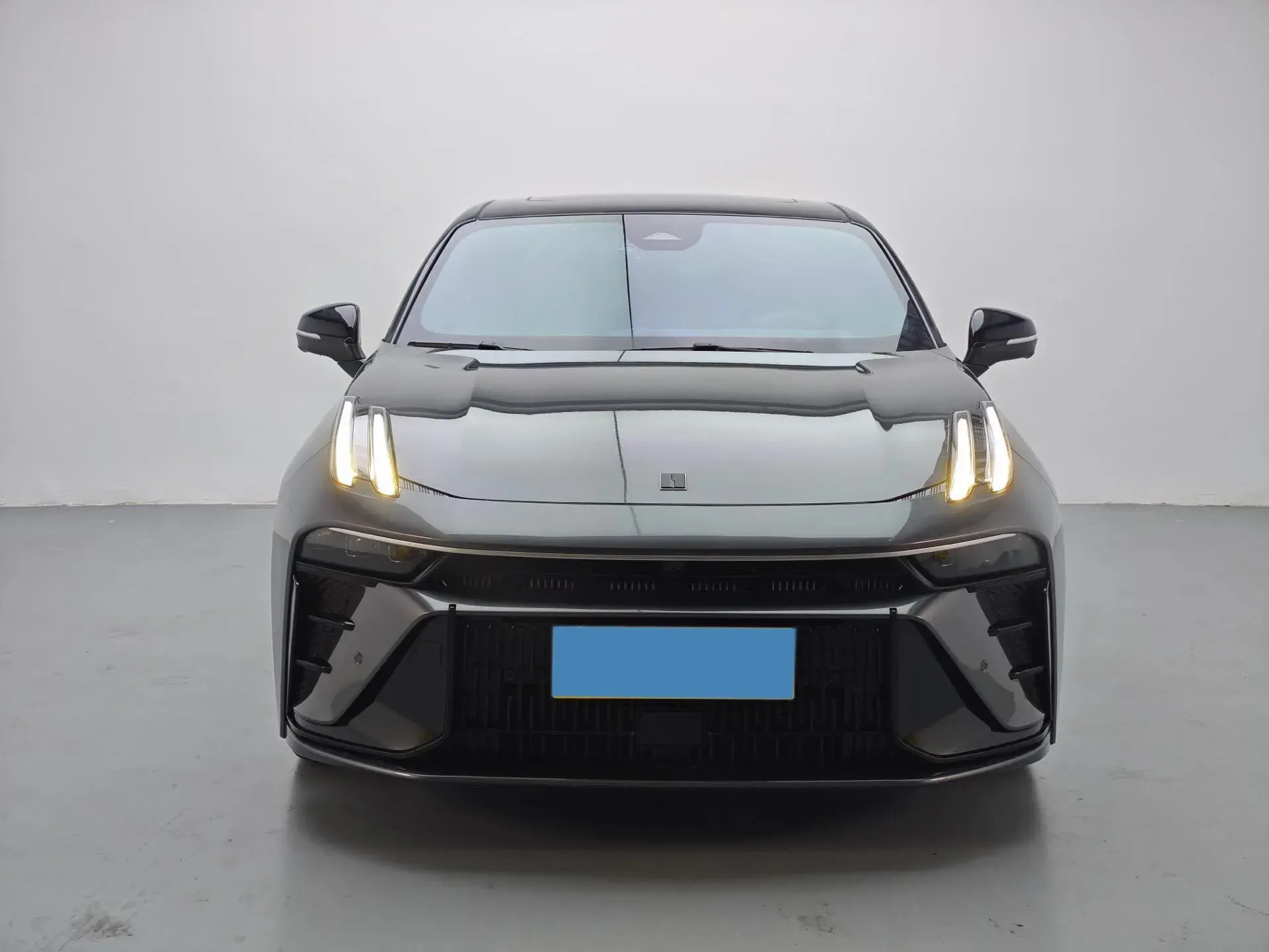 2023 LYNK&CO 03 thumbnail 2