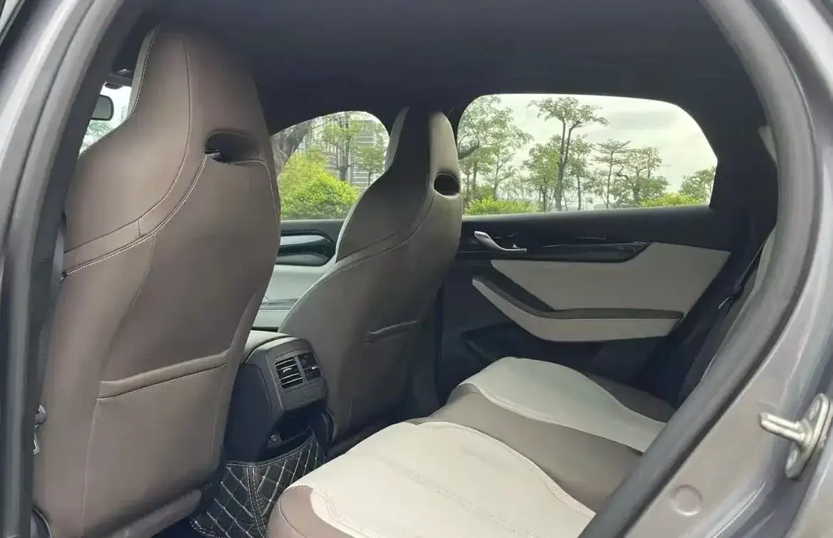 2023 BYD QIN thumbnail 4