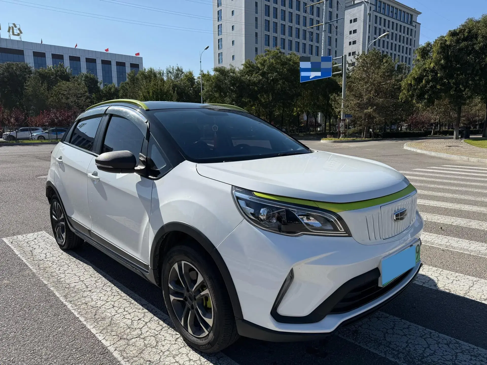 2021 GEOMETRY EX3 thumbnail 3