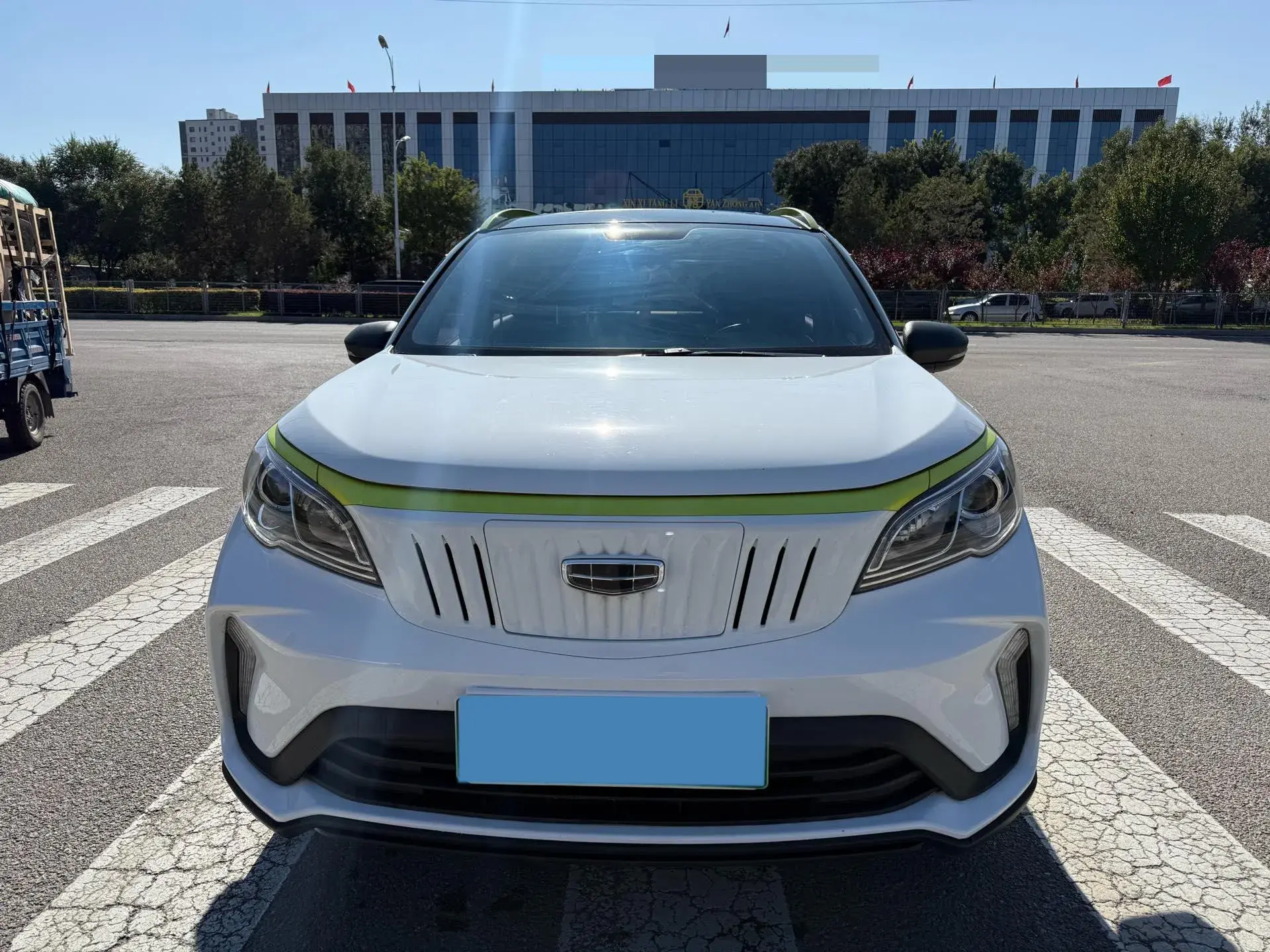 2021 GEOMETRY EX3 thumbnail 2