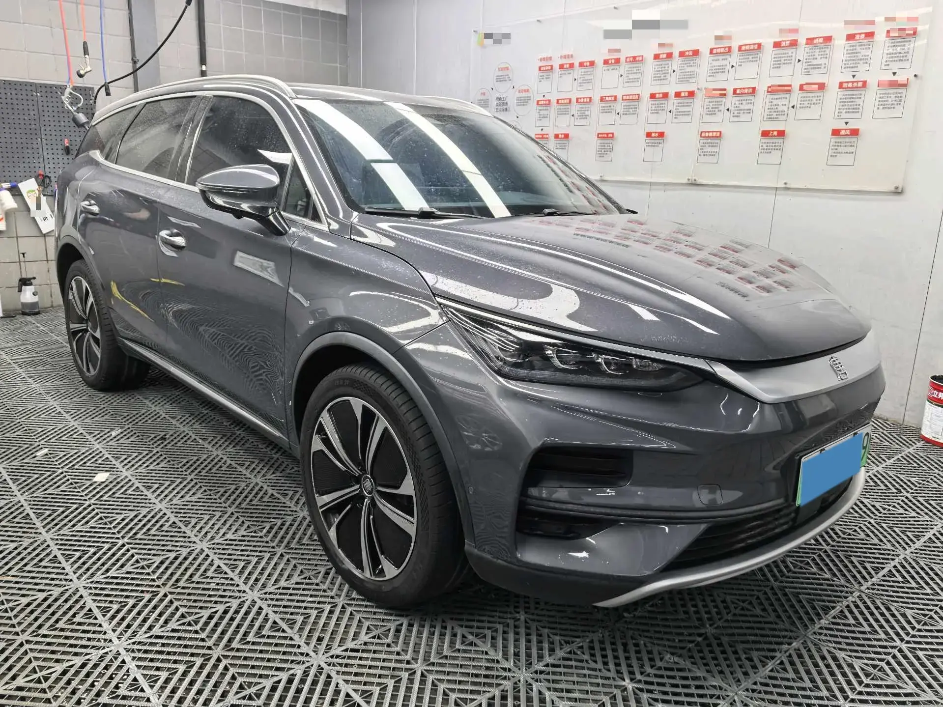 2022 BYD TANG thumbnail 3