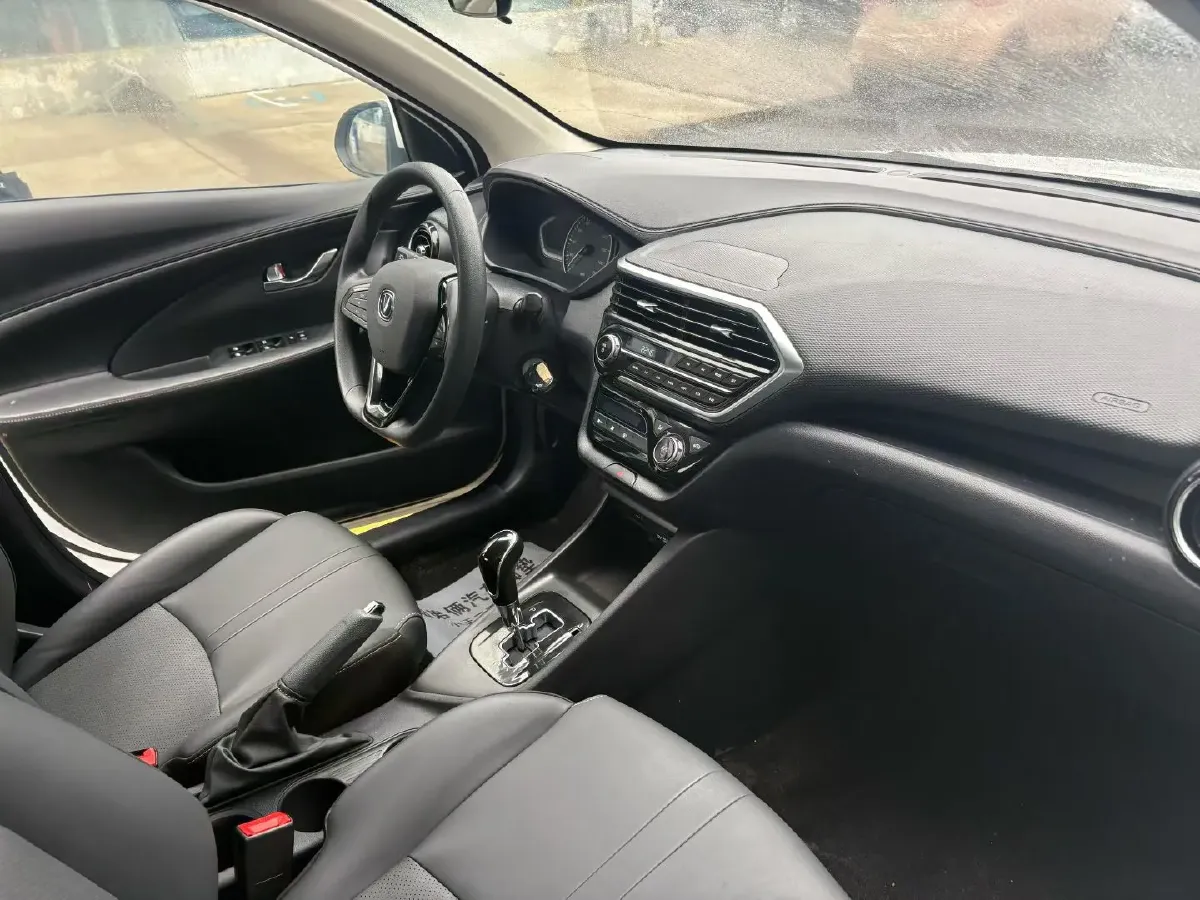 2019 ChangAn Alsvin 1.5L 107HP L4 5DCT,autocango,china used car exporter,china ev exporter,chinese used car exporter,chinese used ev exporter