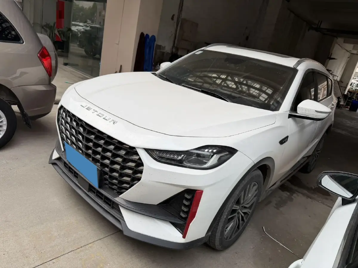 2023 Jetour X70 PRO 1.6T 197HP L4 7DCT