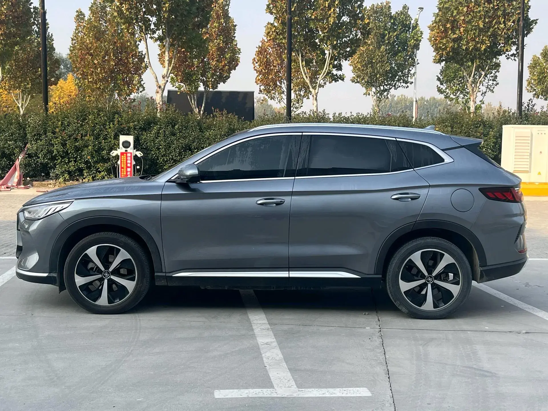 2021 BYD SONG thumbnail 2