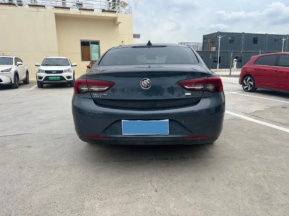 2019 Buick Regal 1.5T 170HP L4 9AT,autocango,china used car exporter,china ev exporter,chinese used car exporter,chinese used ev exporter