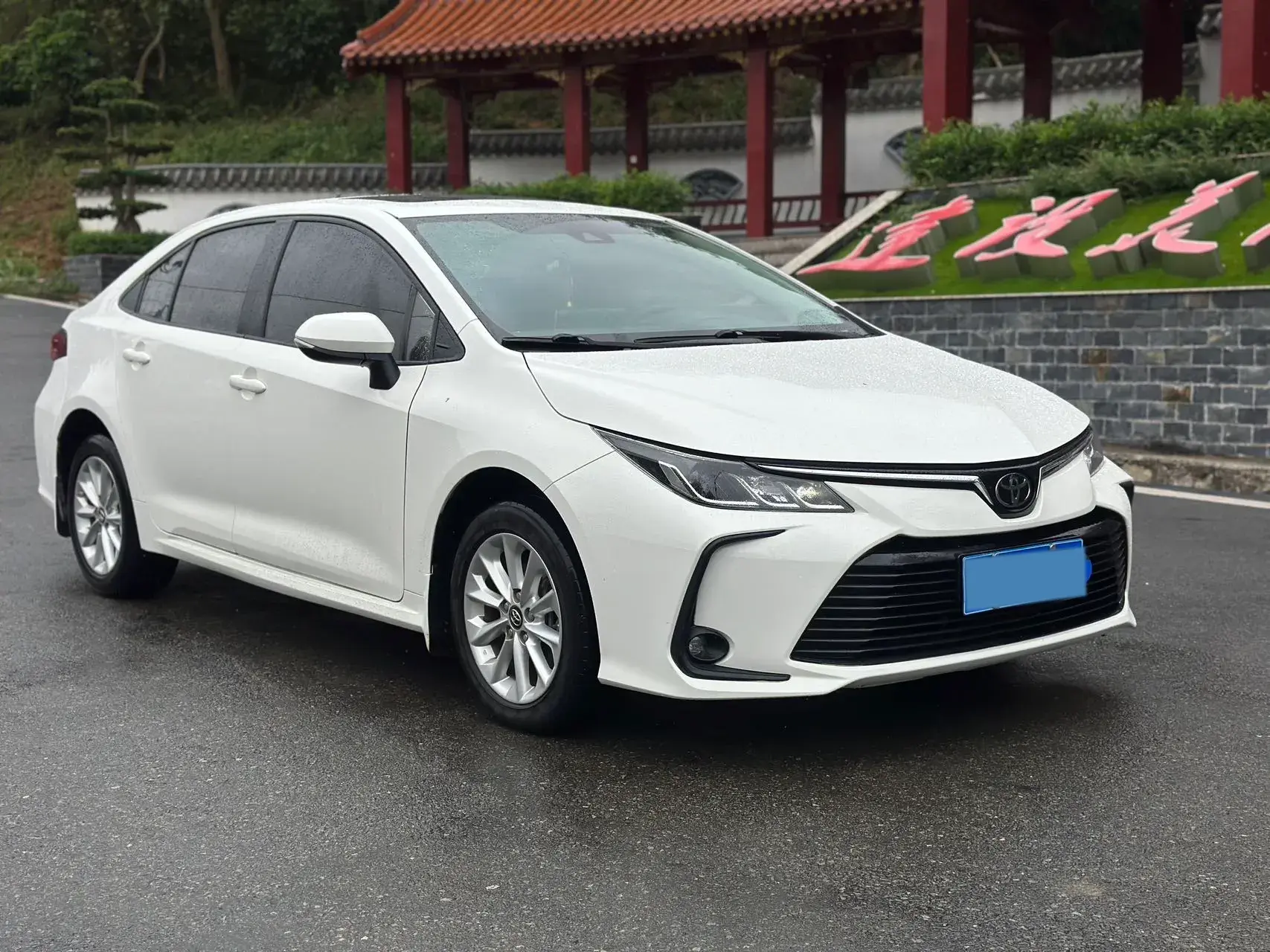 2021 TOYOTA COROLLA thumbnail 3