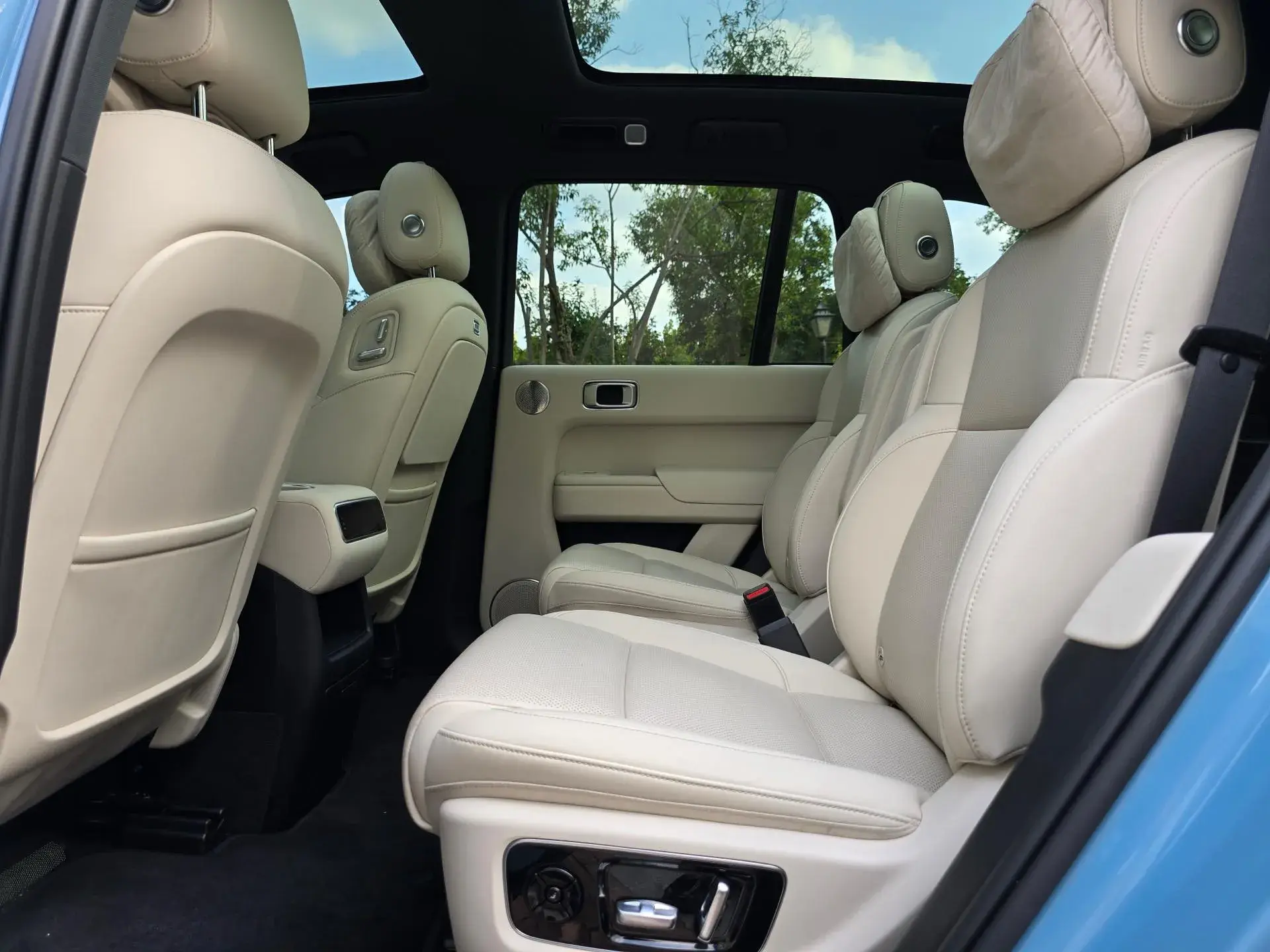 2024 LI L8 thumbnail 3