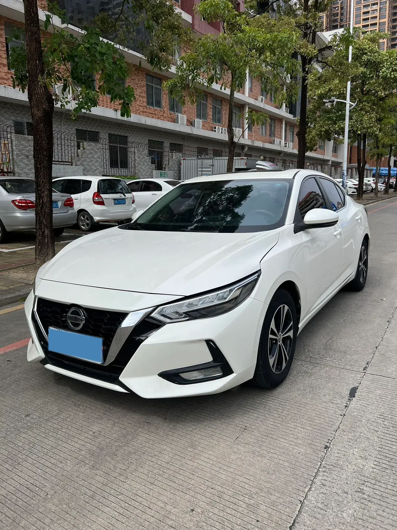 2022 NISSAN SYLPHY view 1