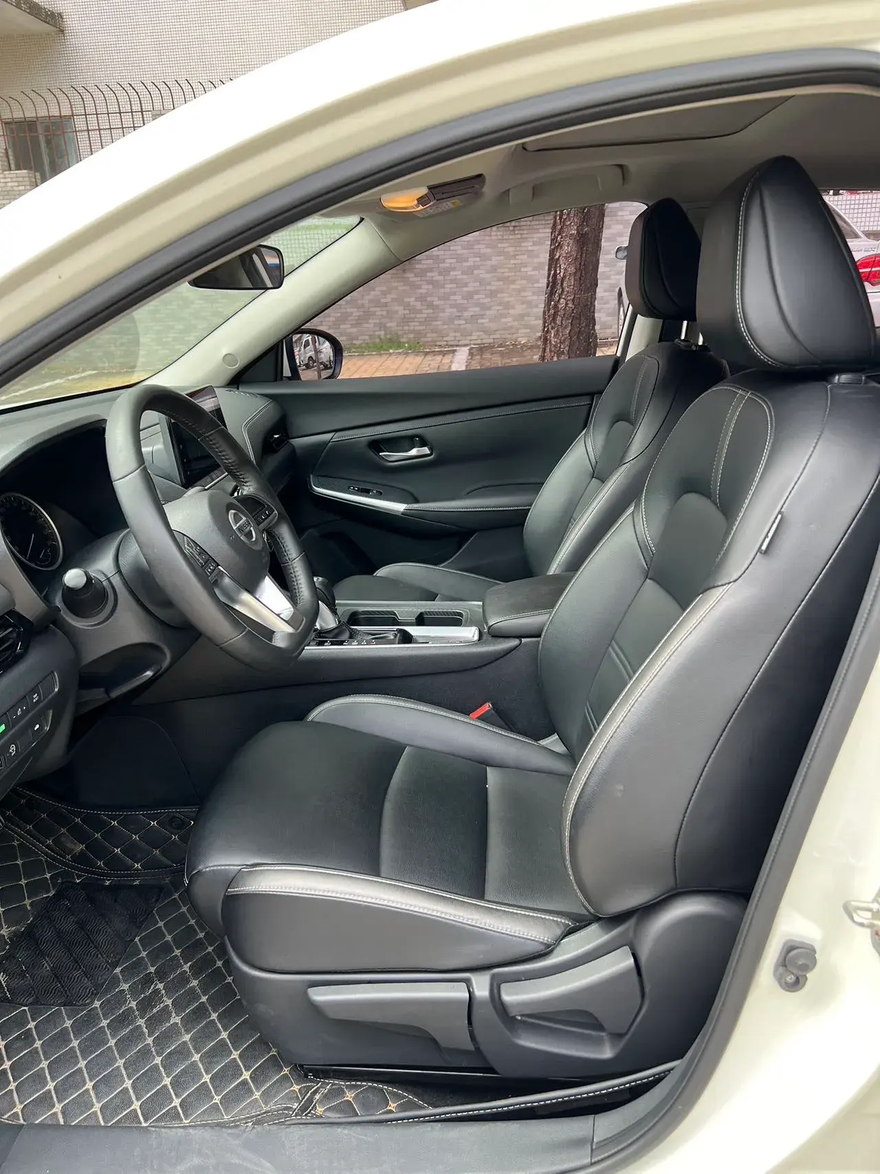 2022 NISSAN SYLPHY thumbnail 4