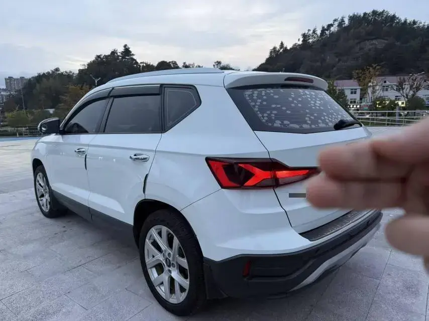 2019 JETTA VS5 thumbnail 2