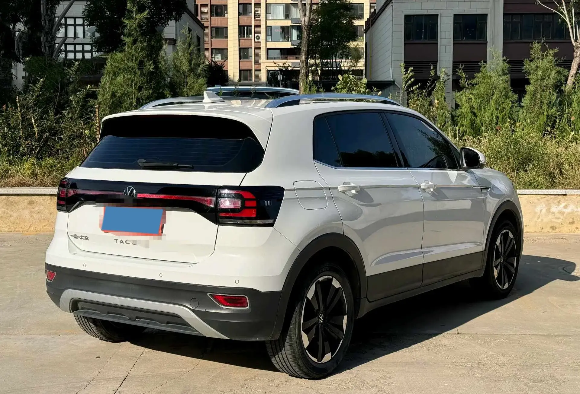 2021 VOLKSWAGEN TACQUA thumbnail 3