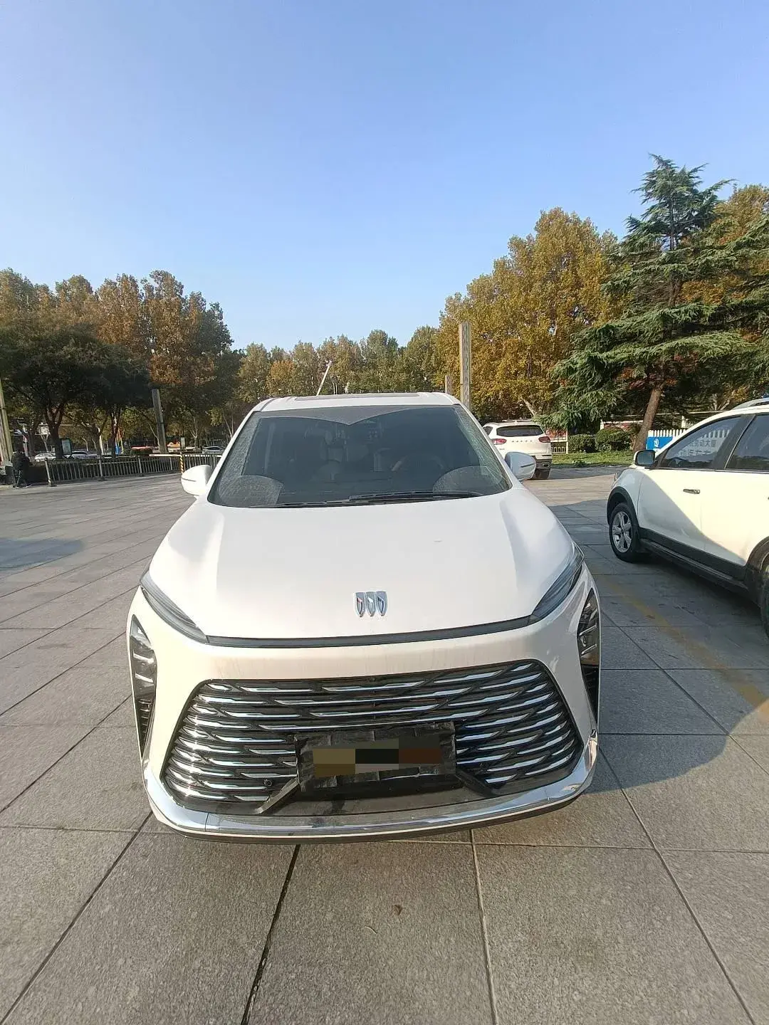 2025 BUICK GL8 thumbnail 2