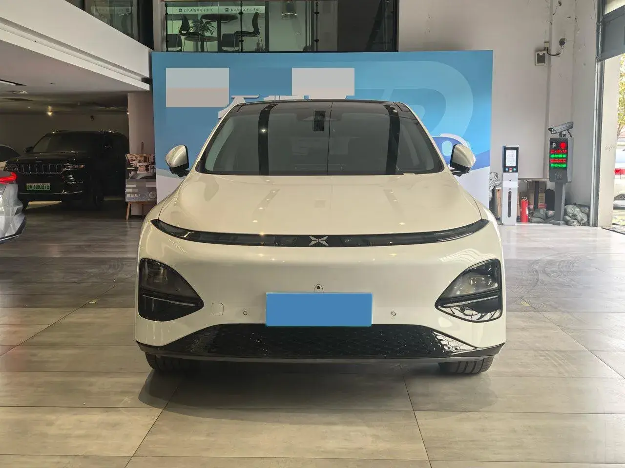 2023 XPENG G6 thumbnail 2