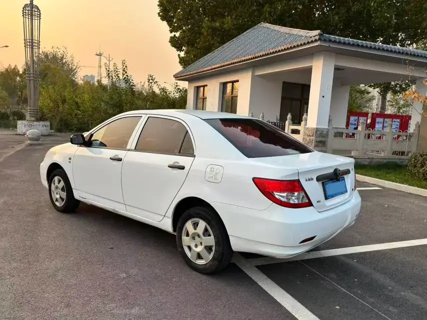 2013 BYD F3 thumbnail 4