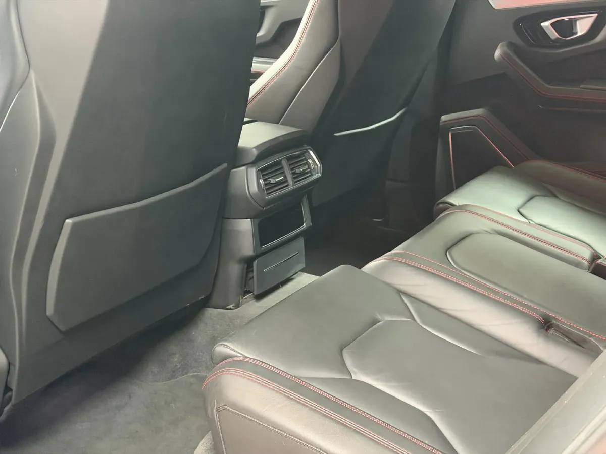 2021 Lamborghini Urus 4.0T 641HP V8 8AT,autocango,china used car exporter,china ev exporter,chinese used car exporter,chinese used ev exporter