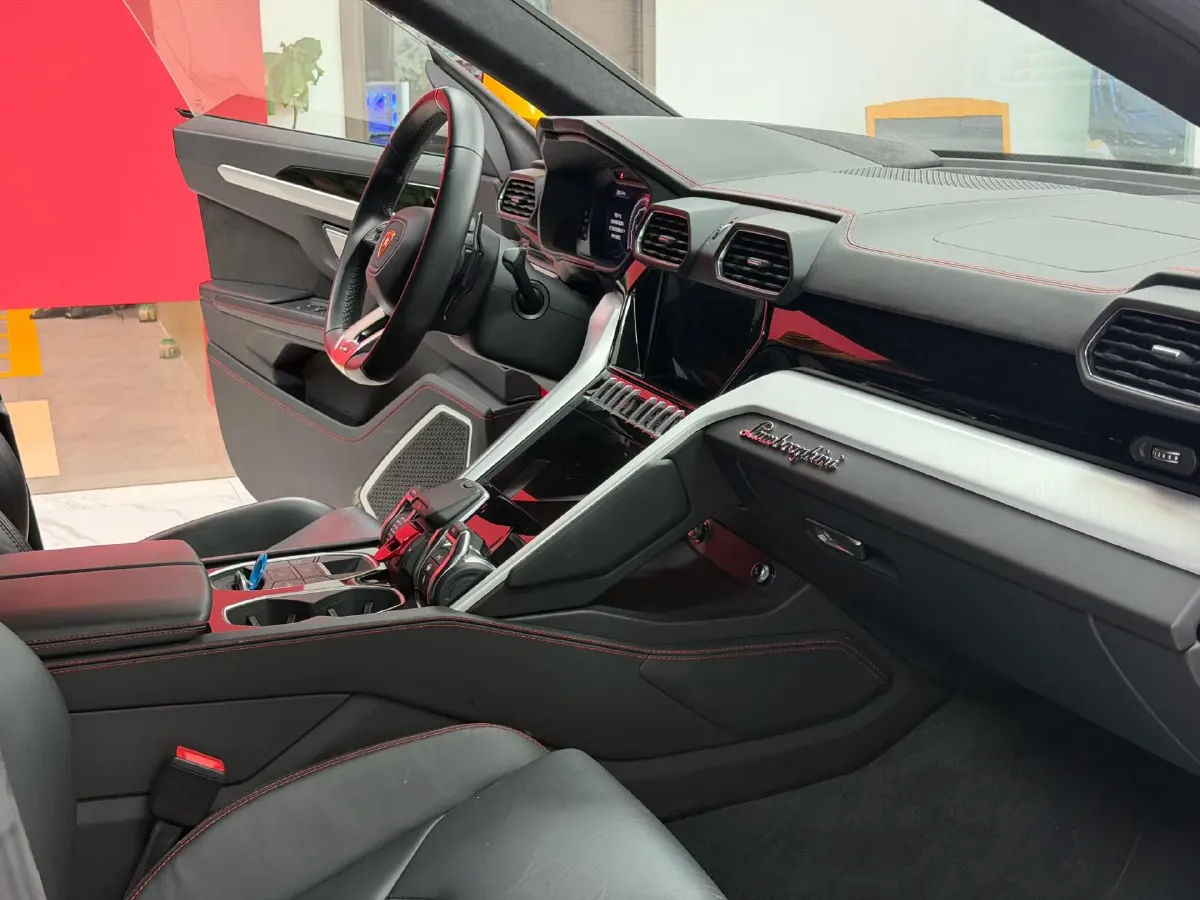 2021 Lamborghini Urus 4.0T 641HP V8 8AT,autocango,china used car exporter,china ev exporter,chinese used car exporter,chinese used ev exporter