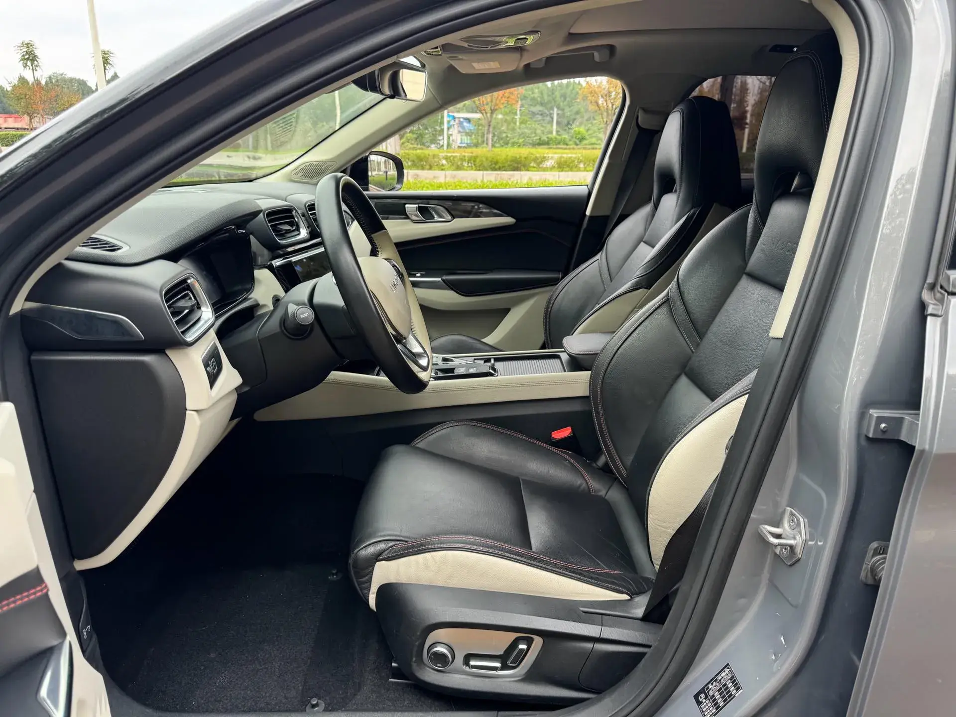 2018 LYNK&CO 02 thumbnail 2