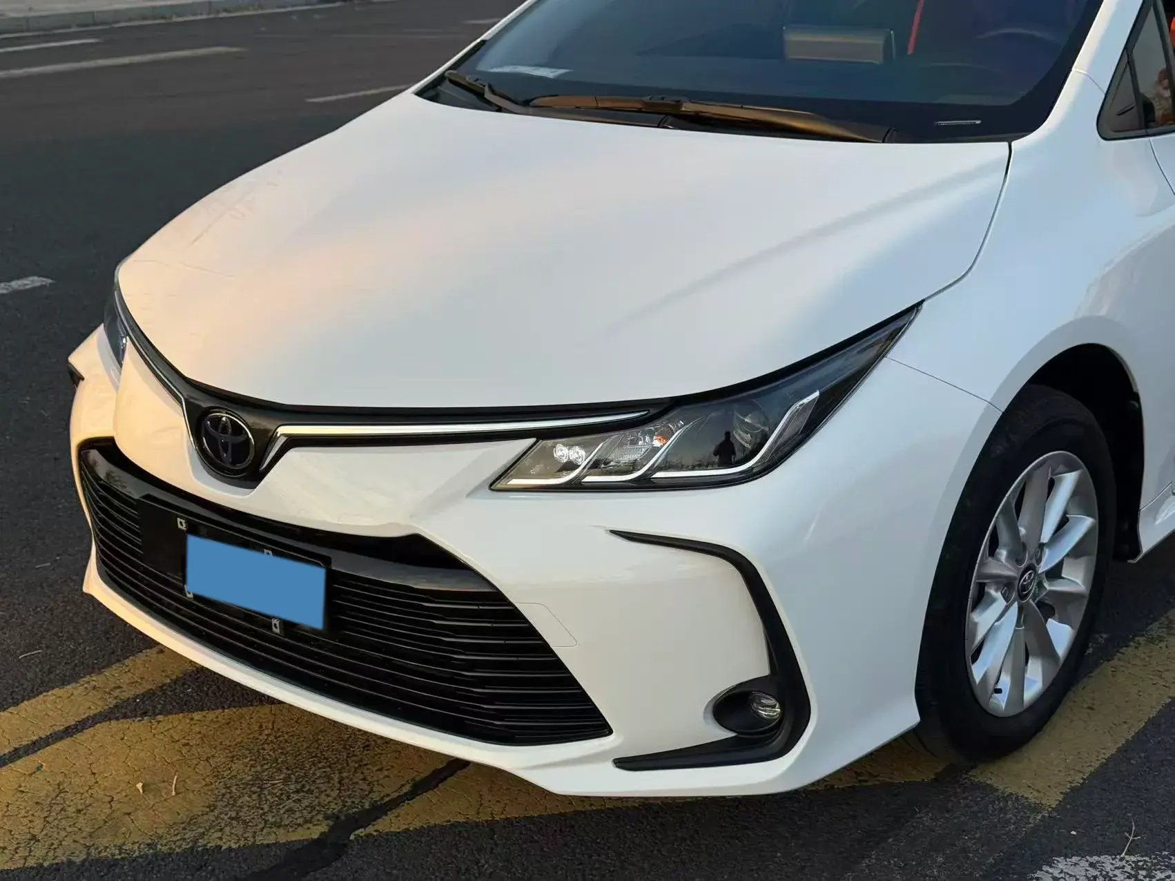 2021 TOYOTA COROLLA thumbnail 2