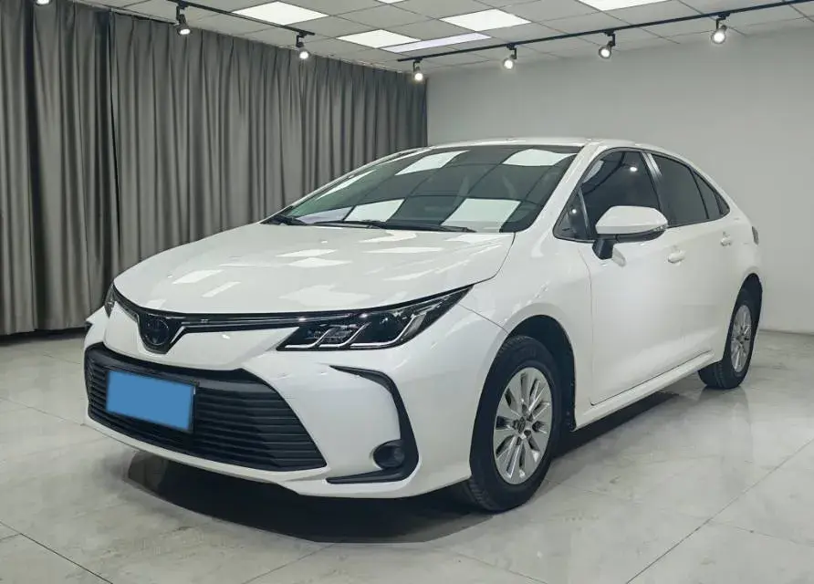 2021 TOYOTA COROLLA view 1